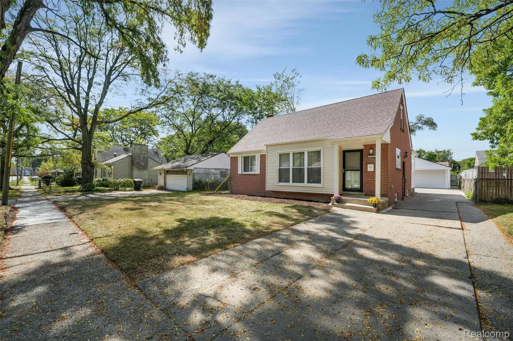 19201 Bentler Street Detroit City MI 48219