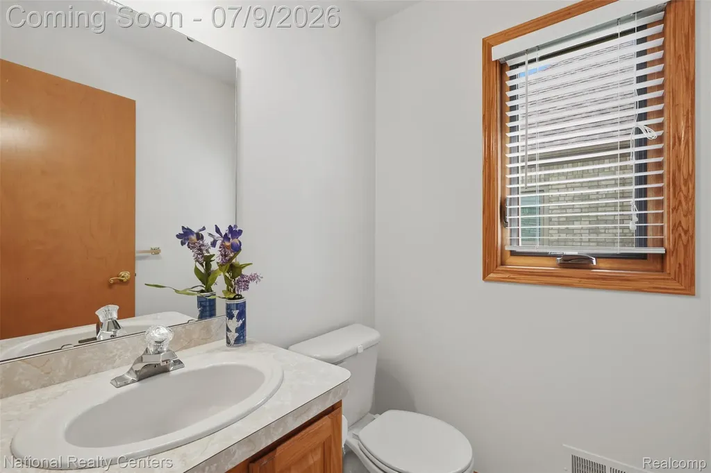 6860 Bridgemont Drive Canton Charter Township MI 48187
