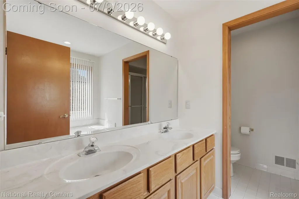 6860 Bridgemont Drive Canton Charter Township MI 48187
