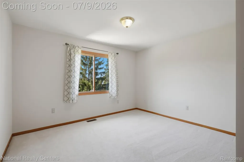 6860 Bridgemont Drive Canton Charter Township MI 48187