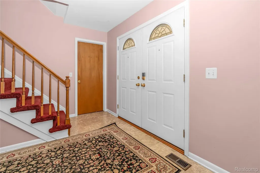 3739 Fife Lane West Bloomfield Charter Township MI 48323