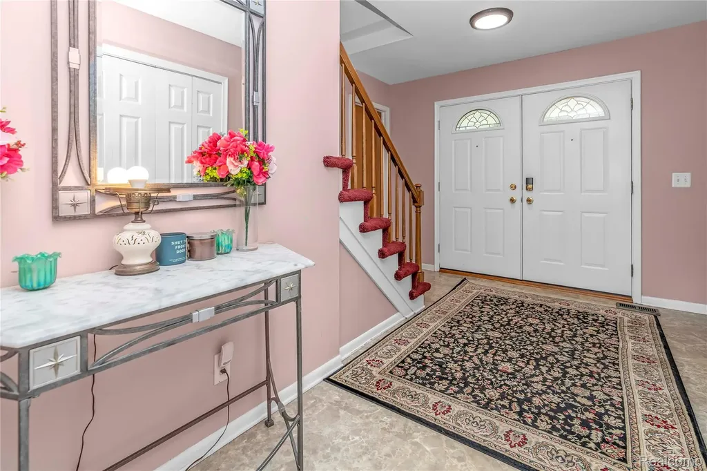 3739 Fife Lane West Bloomfield Charter Township MI 48323