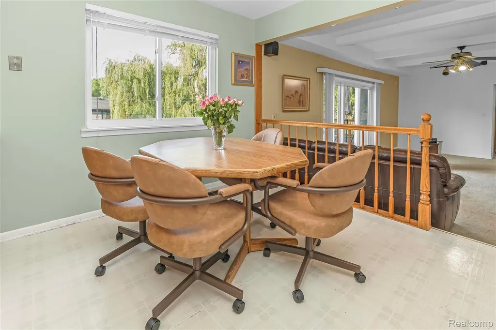 3739 Fife Lane West Bloomfield Charter Township MI 48323