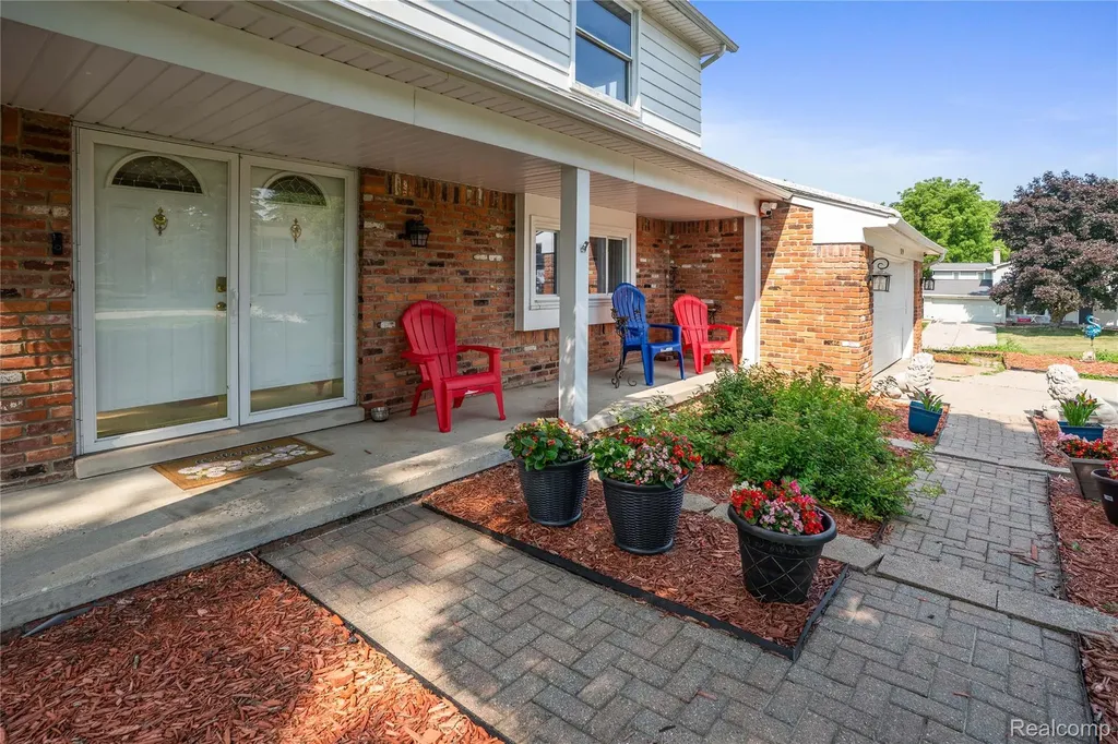 3739 Fife Lane West Bloomfield Charter Township MI 48323