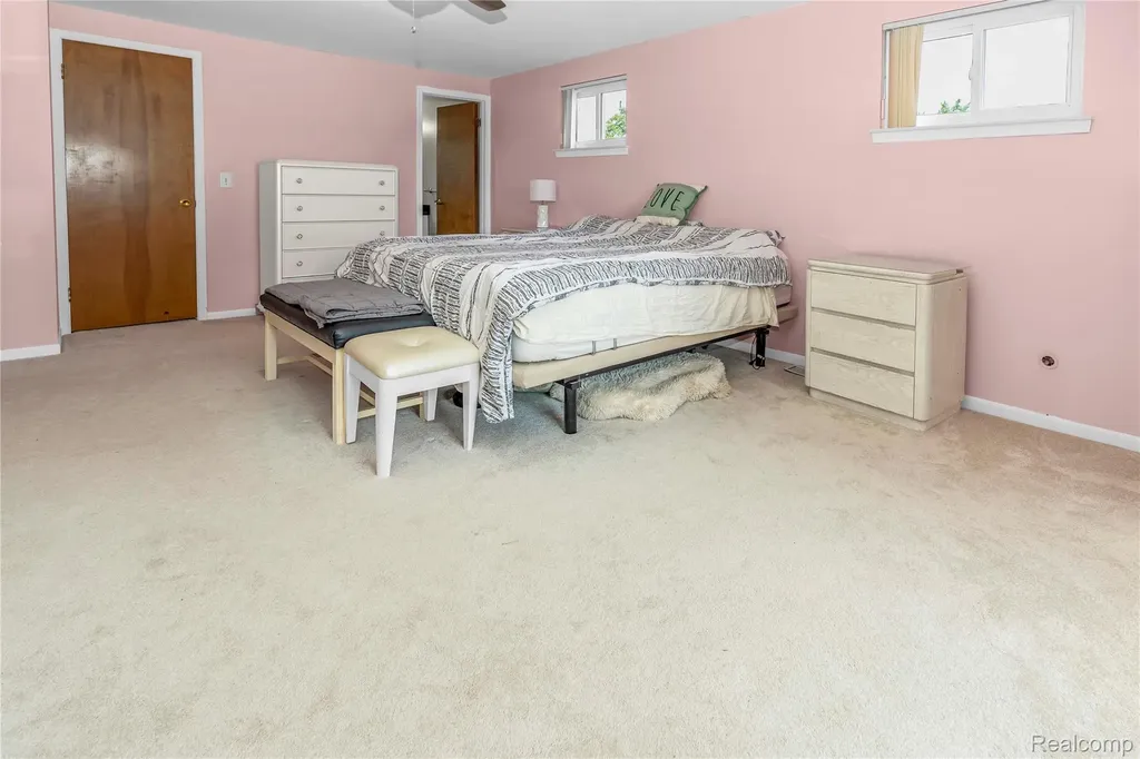 3739 Fife Lane West Bloomfield Charter Township MI 48323