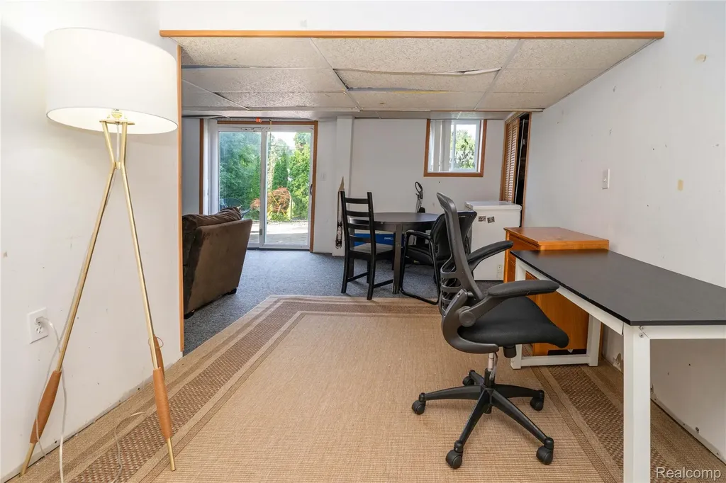 3739 Fife Lane West Bloomfield Charter Township MI 48323