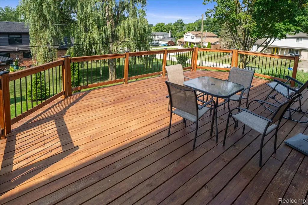 3739 Fife Lane West Bloomfield Charter Township MI 48323