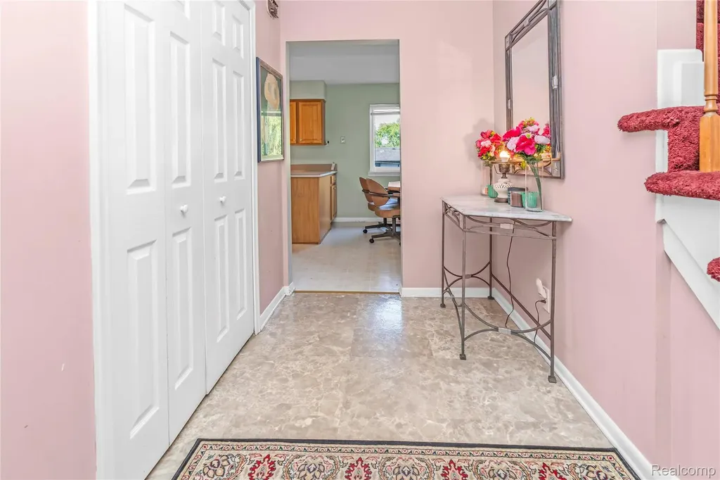 3739 Fife Lane West Bloomfield Charter Township MI 48323