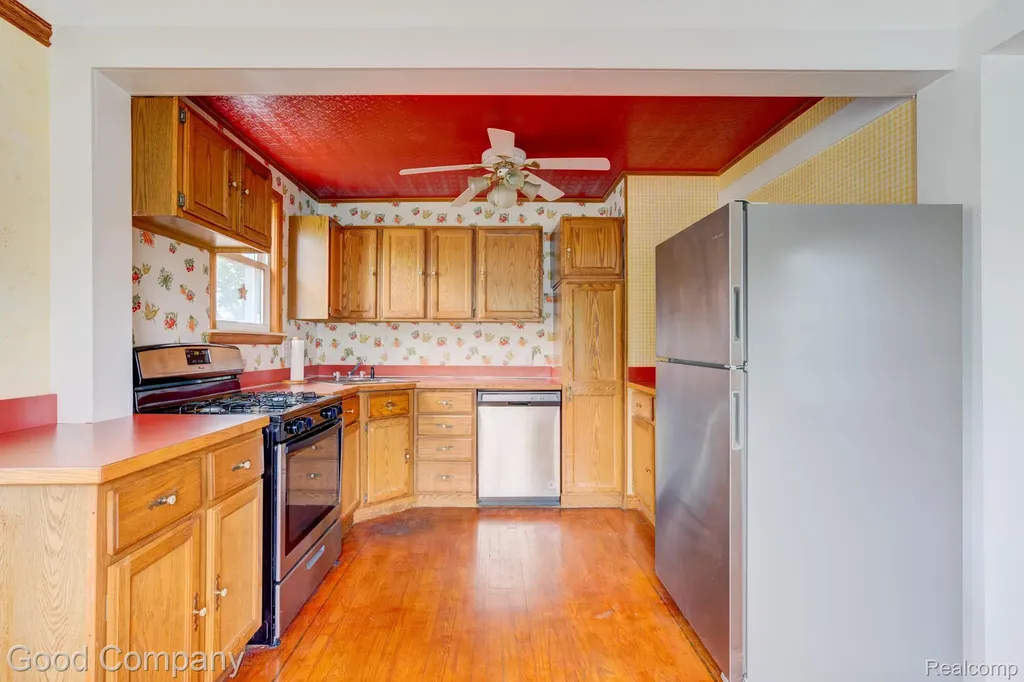 1355 Harvard Road Berkley City MI 48072