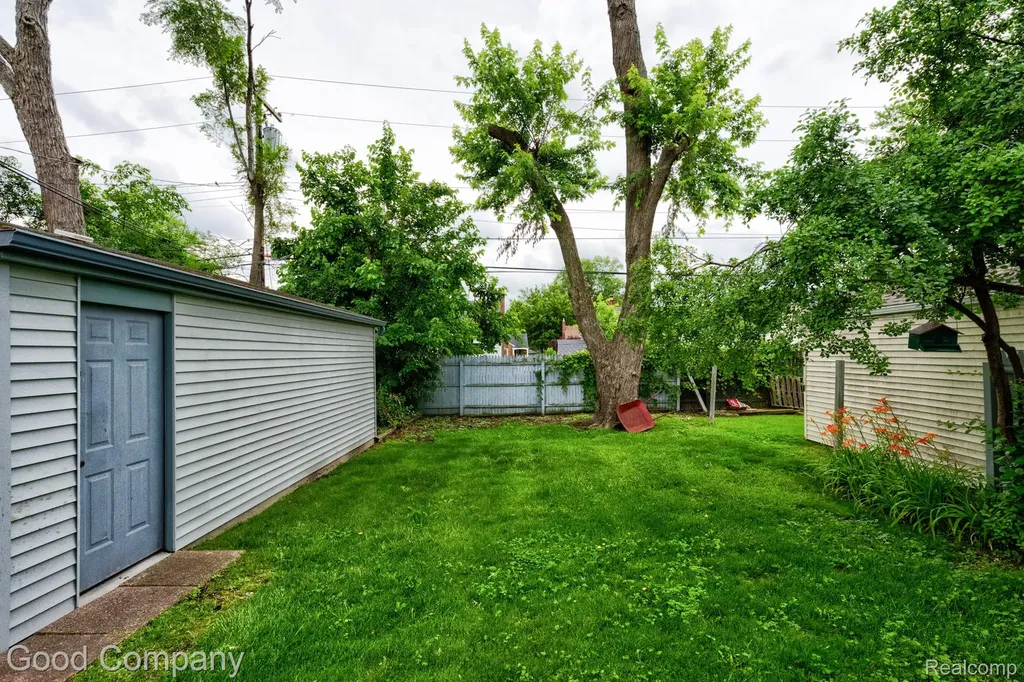 1355 Harvard Road Berkley City MI 48072