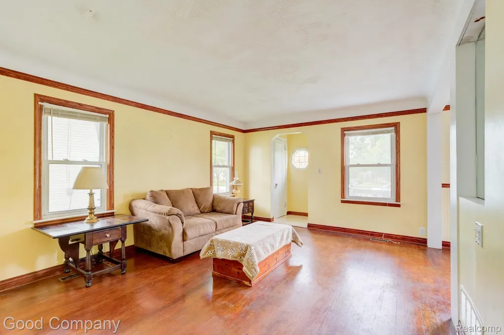 1355 Harvard Road Berkley City MI 48072