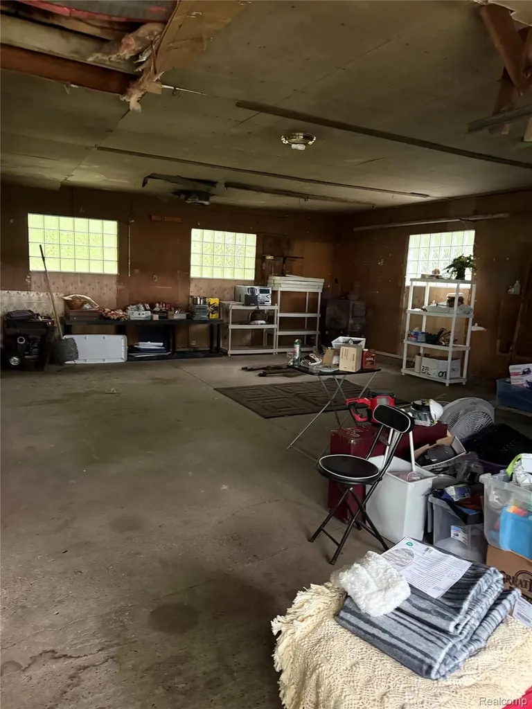 5395 Oak Grove Road Howell Township MI 48855