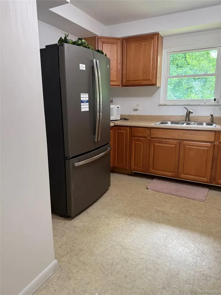 5395 Oak Grove Road Howell Township MI 48855