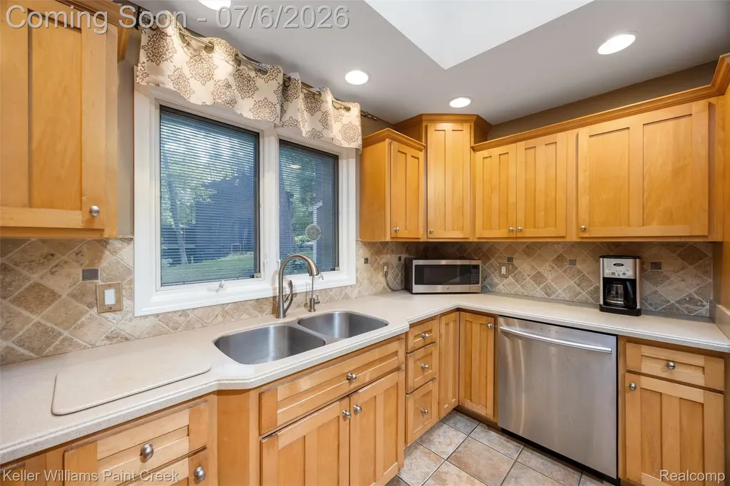 7148 Deerhill Drive Independence Charter Township MI 48346