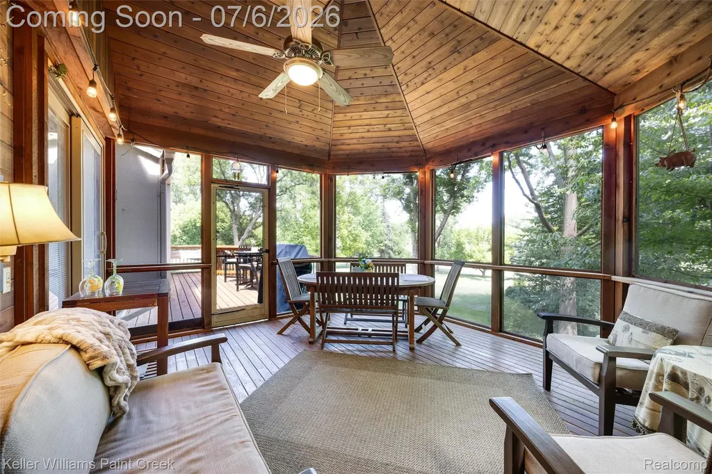 7148 Deerhill Drive Independence Charter Township MI 48346