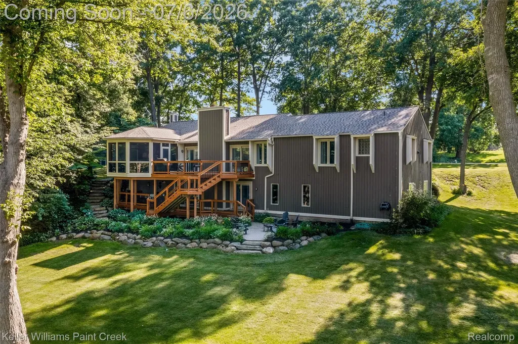 7148 Deerhill Drive Independence Charter Township MI 48346