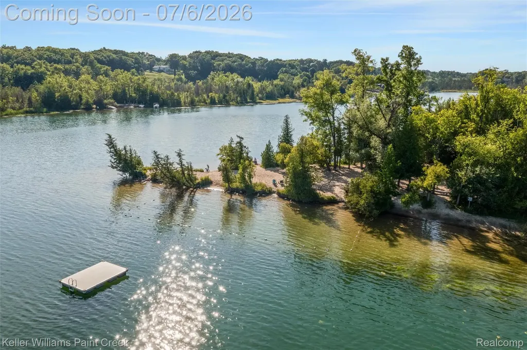 7148 Deerhill Drive Independence Charter Township MI 48346