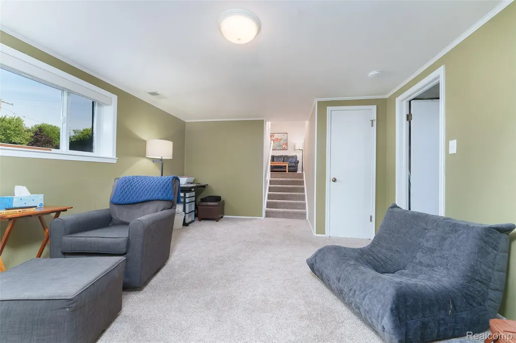 11860 Riverside Drive Plymouth Charter Township MI 48170