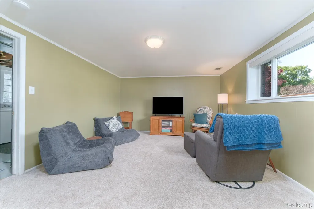 11860 Riverside Drive Plymouth Charter Township MI 48170