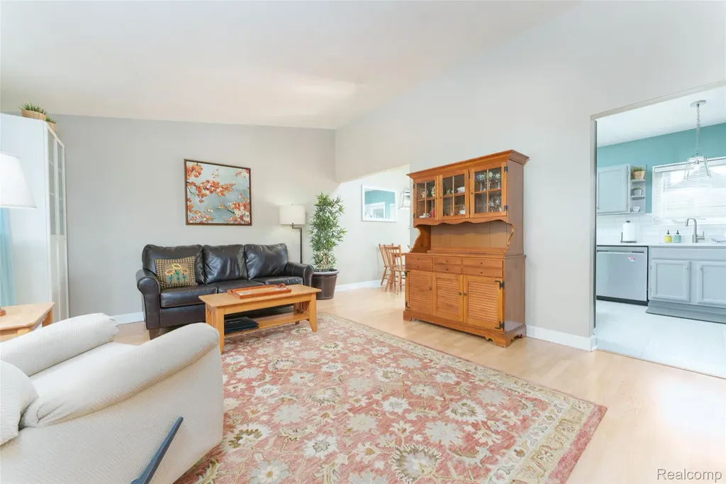 11860 Riverside Drive Plymouth Charter Township MI 48170