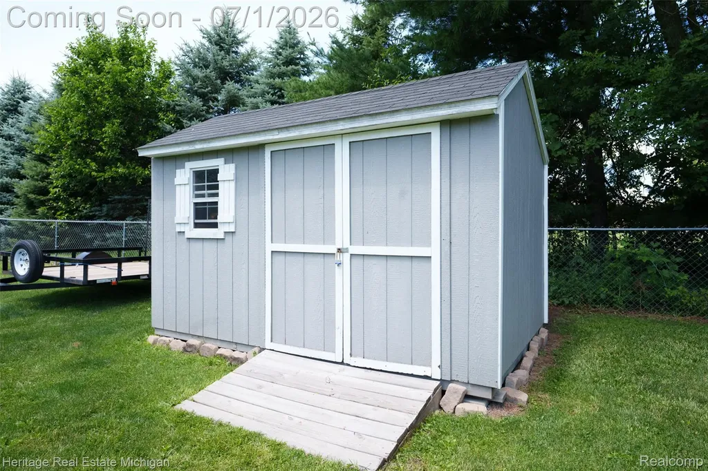 319 E Diamond Way Morrice Village MI 48857