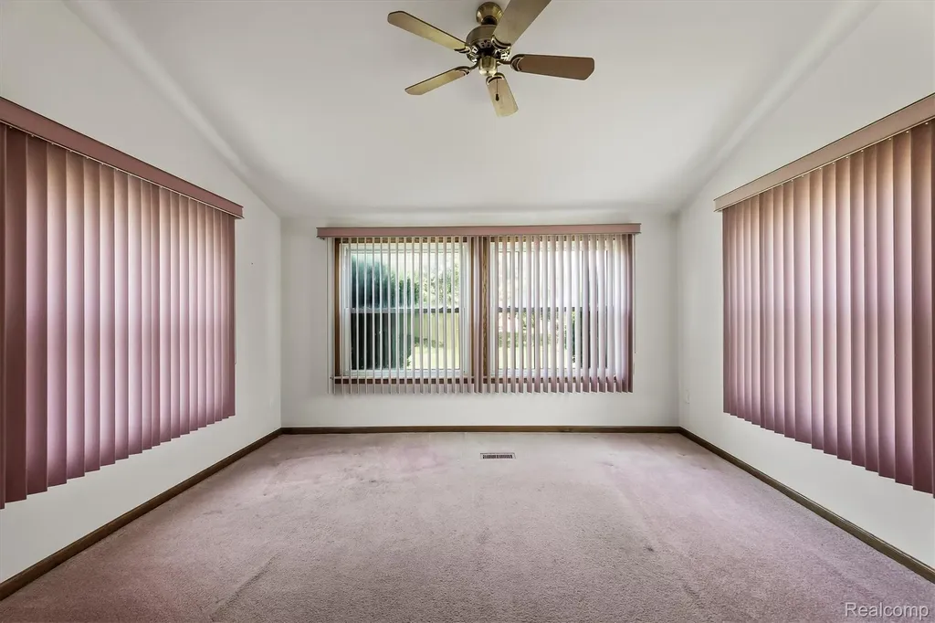 14225 Bainbridge Street Livonia City MI 48154