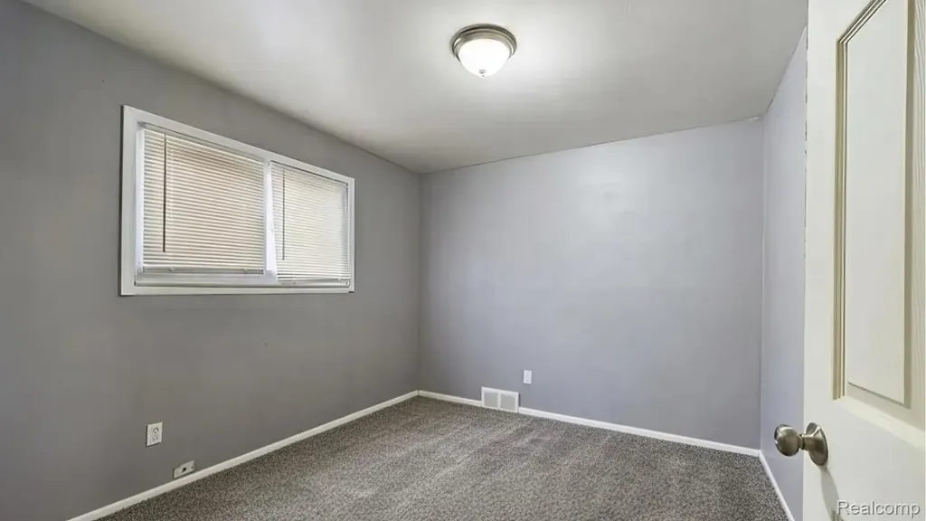 17840 Goddard Hamtramck City MI 48212