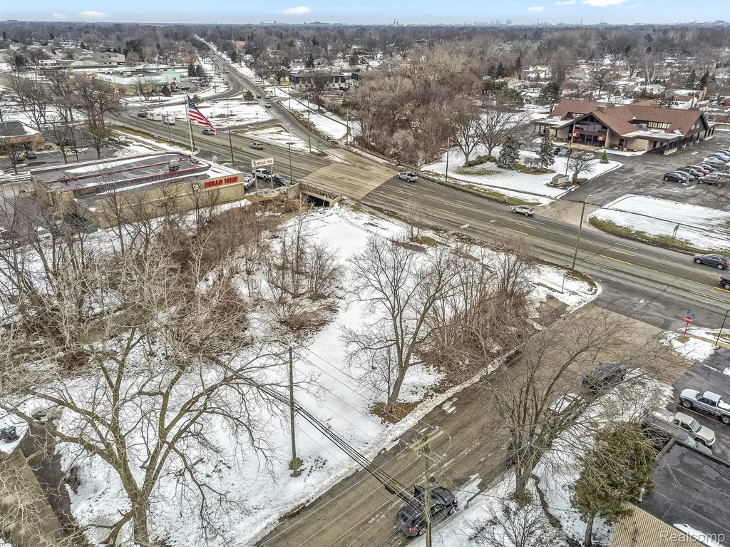 10854 Allen Road Taylor City MI 48180