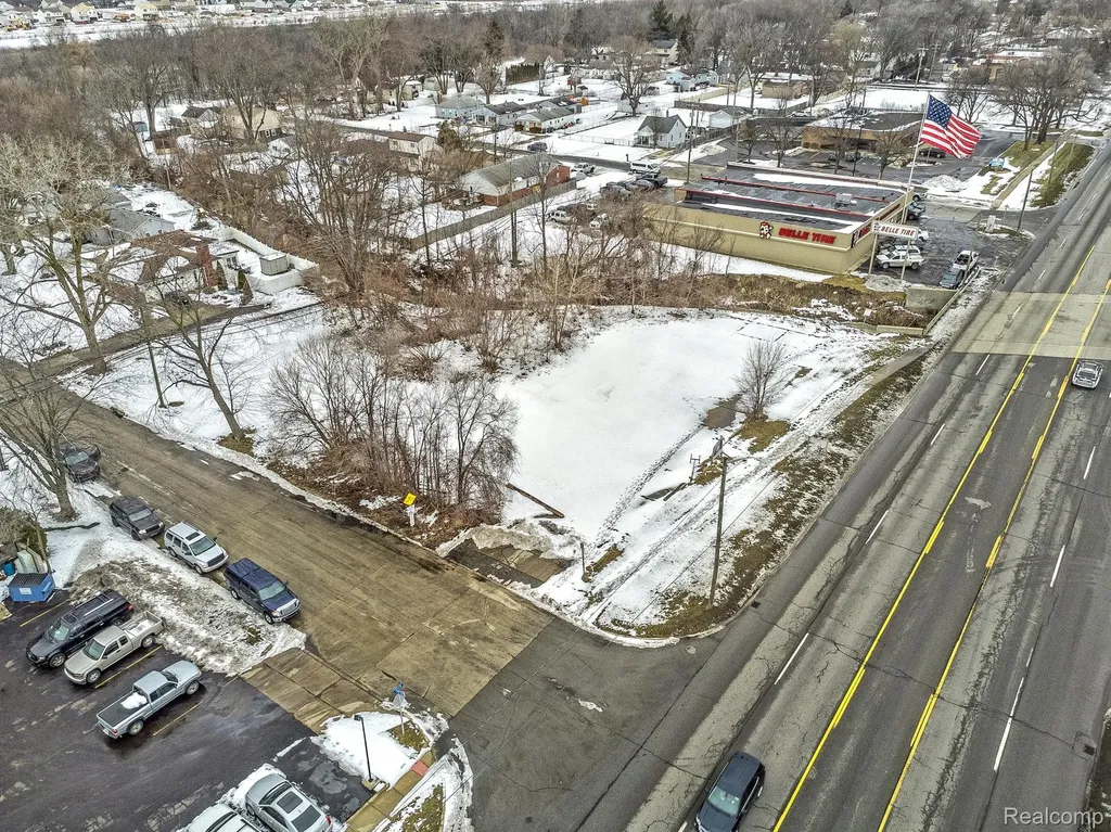 10854 Allen Road Taylor City MI 48180