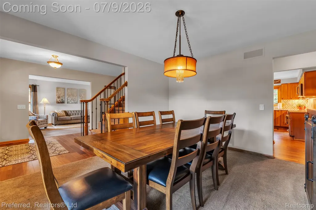 20155 Wayne Road Livonia City MI 48152