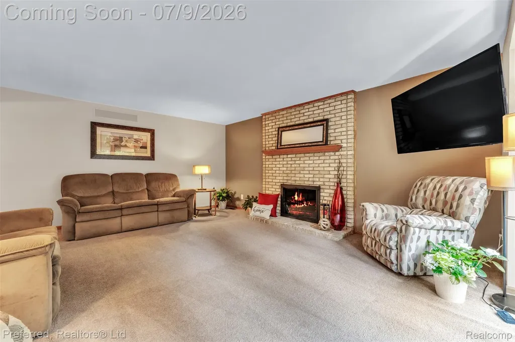 20155 Wayne Road Livonia City MI 48152