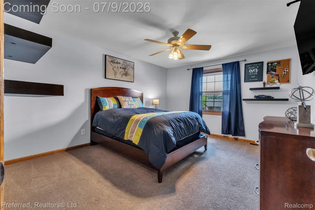 20155 Wayne Road Livonia City MI 48152