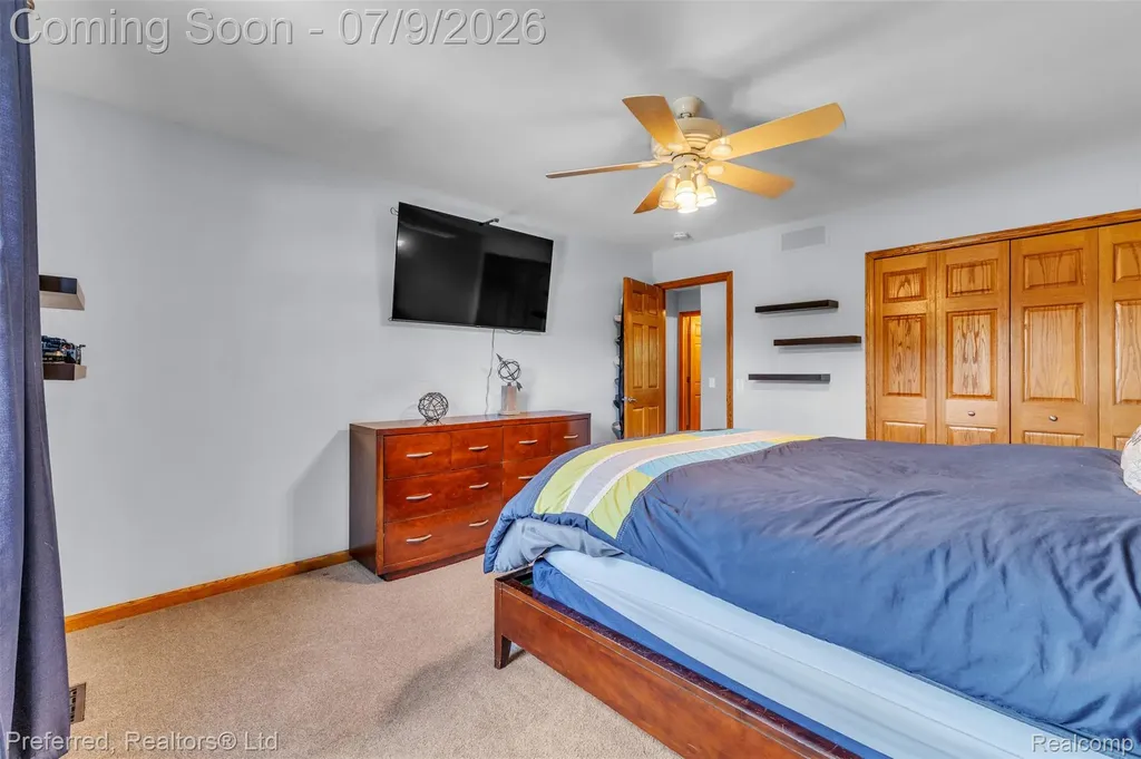 20155 Wayne Road Livonia City MI 48152
