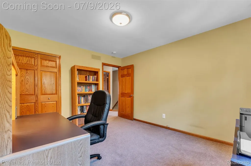 20155 Wayne Road Livonia City MI 48152
