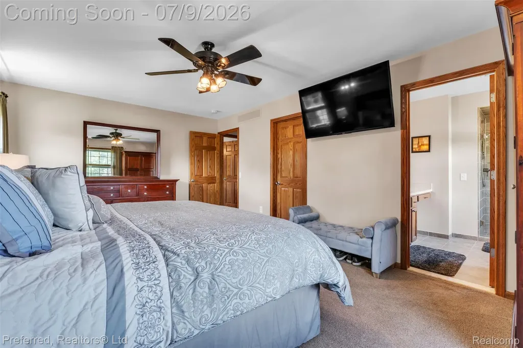 20155 Wayne Road Livonia City MI 48152