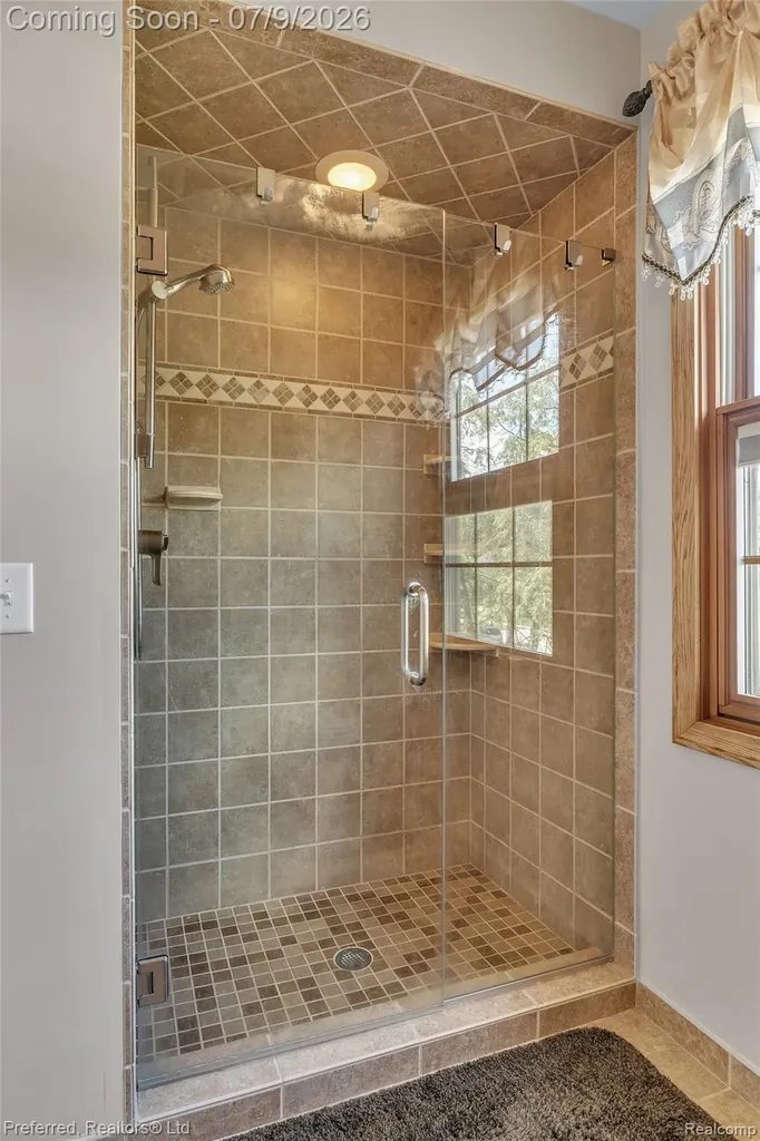 20155 Wayne Road Livonia City MI 48152