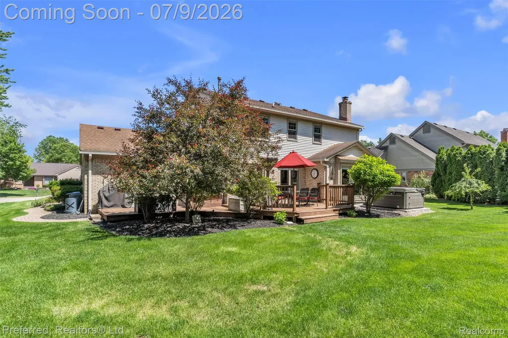 20155 Wayne Road Livonia City MI 48152