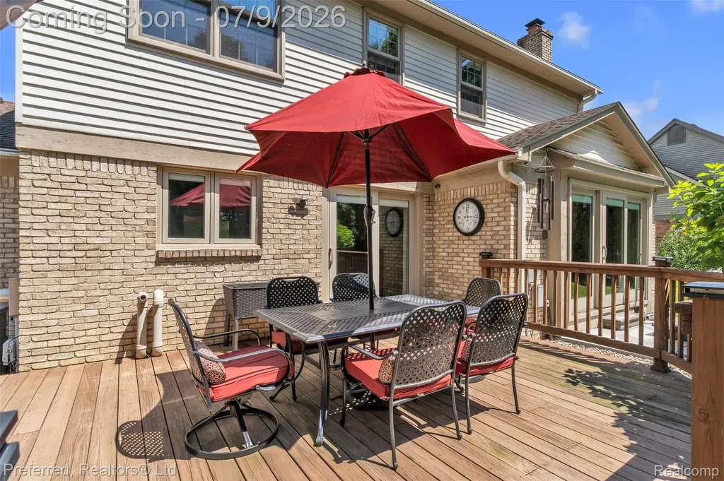 20155 Wayne Road Livonia City MI 48152