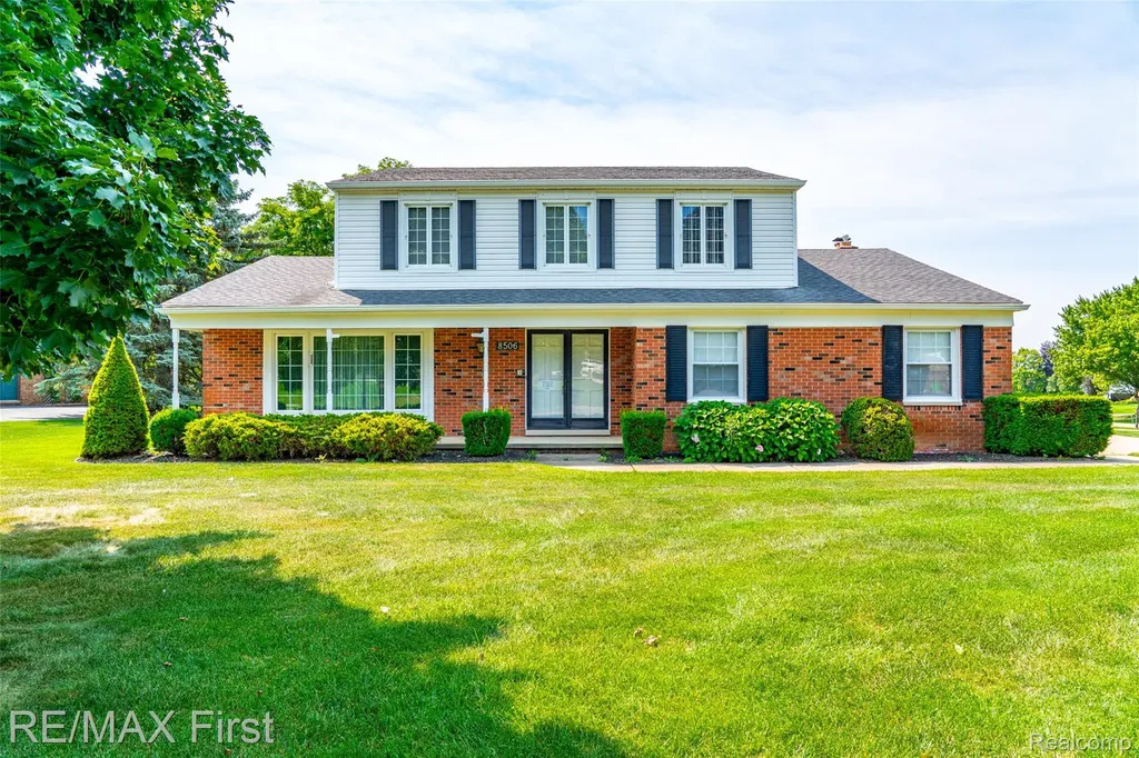 8506 Orchardview Drive Washington Township MI 48095