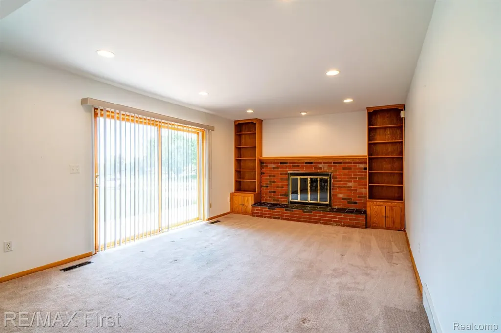 8506 Orchardview Drive Washington Township MI 48095