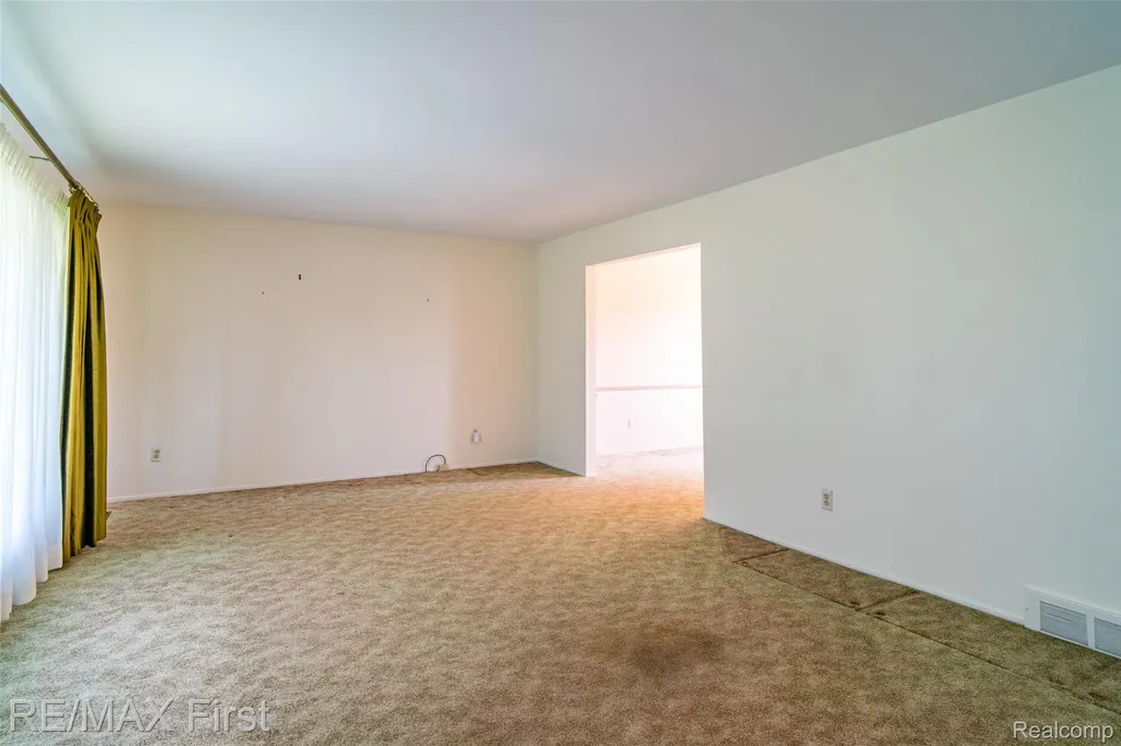 8506 Orchardview Drive Washington Township MI 48095