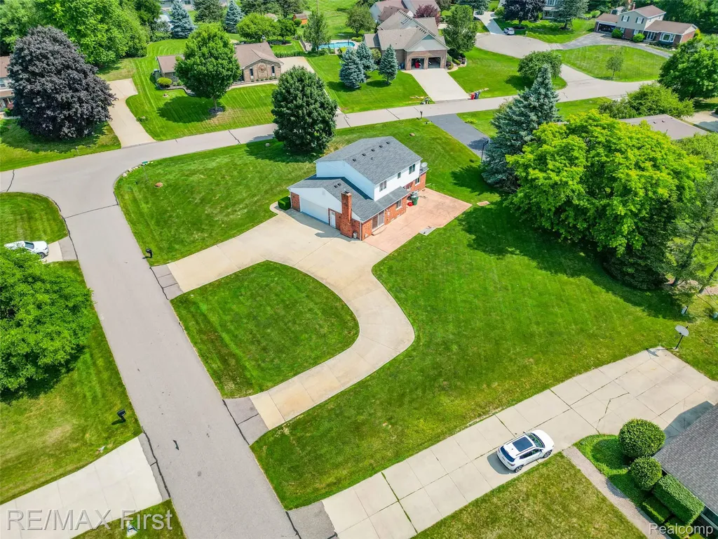 8506 Orchardview Drive Washington Township MI 48095