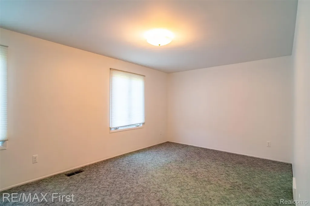 8506 Orchardview Drive Washington Township MI 48095