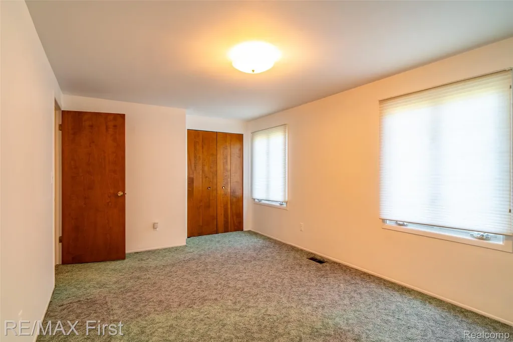 8506 Orchardview Drive Washington Township MI 48095