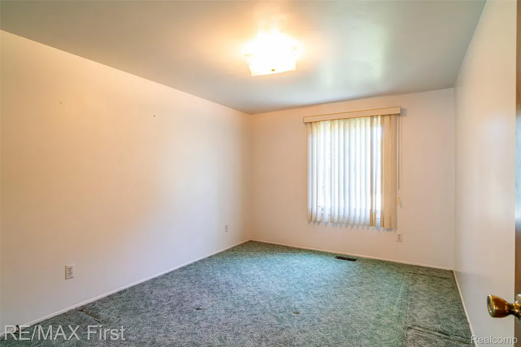 8506 Orchardview Drive Washington Township MI 48095