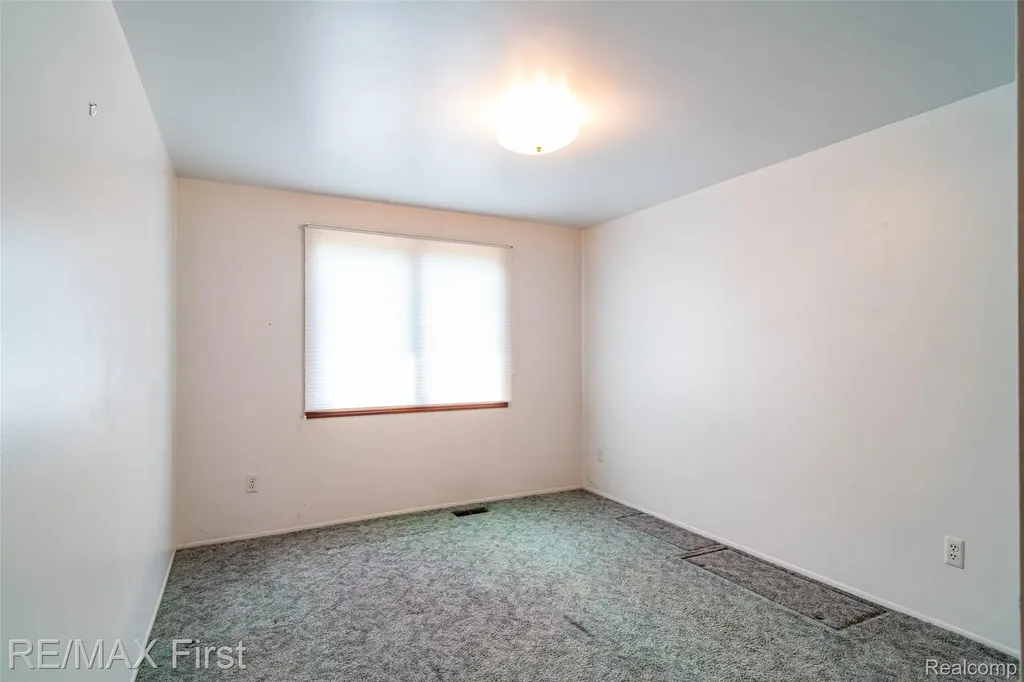 8506 Orchardview Drive Washington Township MI 48095