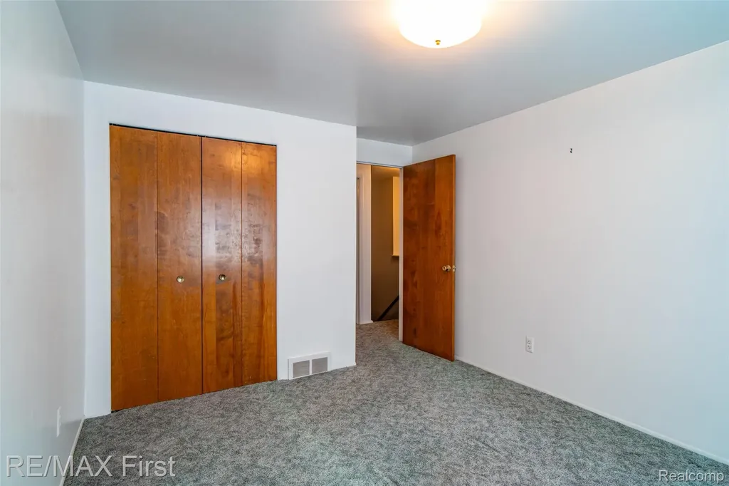 8506 Orchardview Drive Washington Township MI 48095