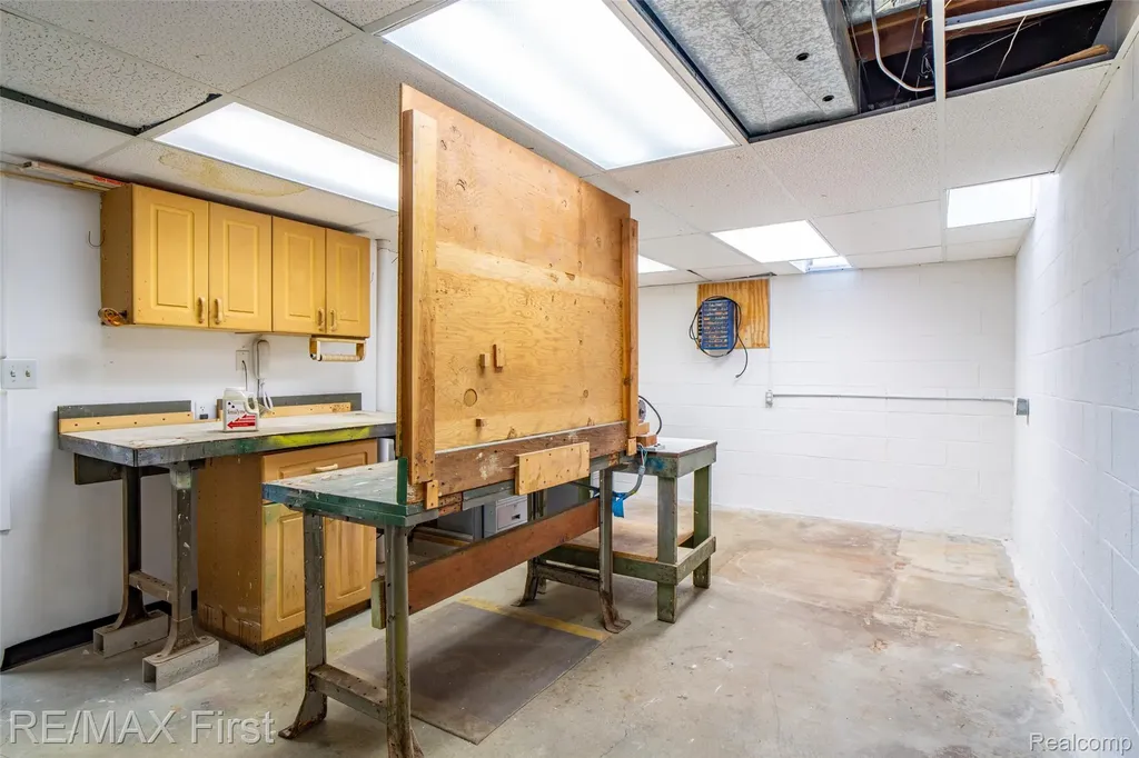 8506 Orchardview Drive Washington Township MI 48095