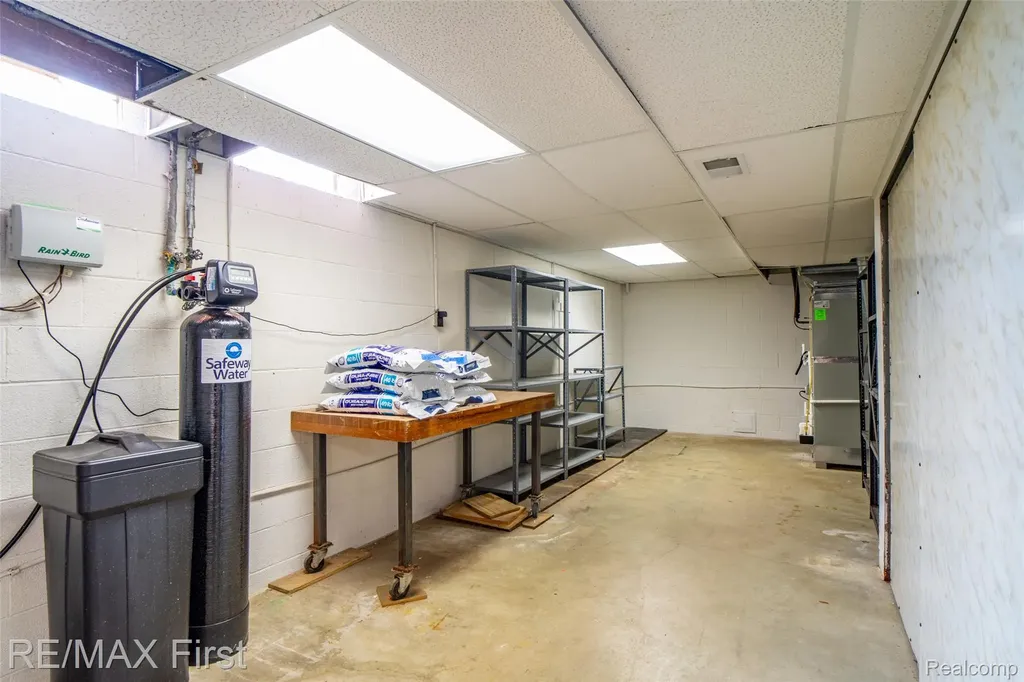 8506 Orchardview Drive Washington Township MI 48095