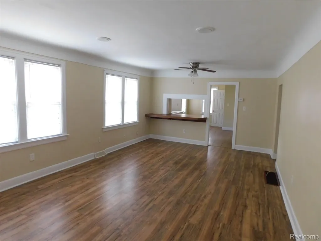 165 Avery Street Clinton Charter Township MI 48036